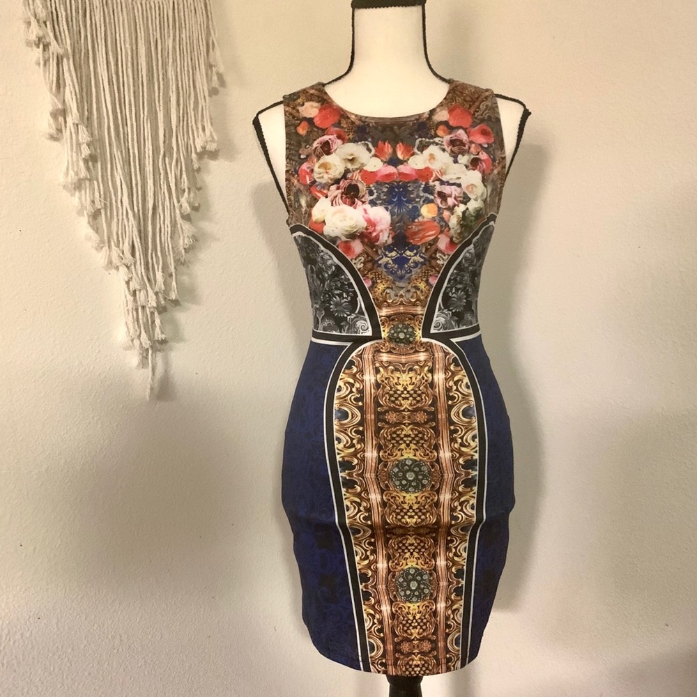 body-con printed dress